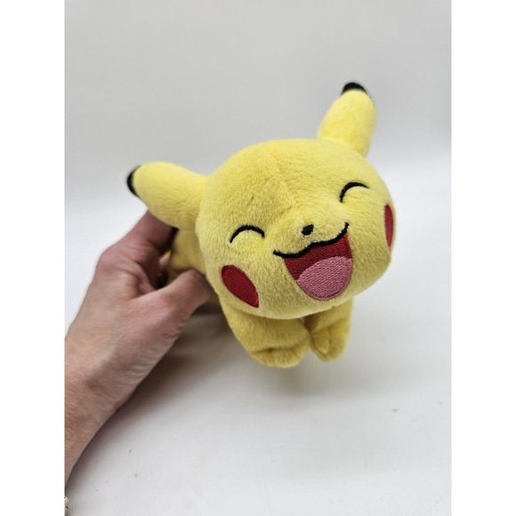 Pokémon Pinkachu 11" Plush Sleeping Laying Down Pinkachu - Picture 2 of 10